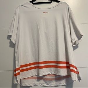 Addition Elle workout tee